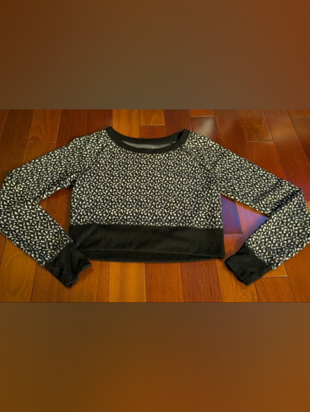 Mossimo Cropped Sweatshirt Size XS